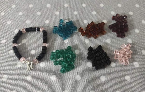 Pulsera de cubitos de cristal checo